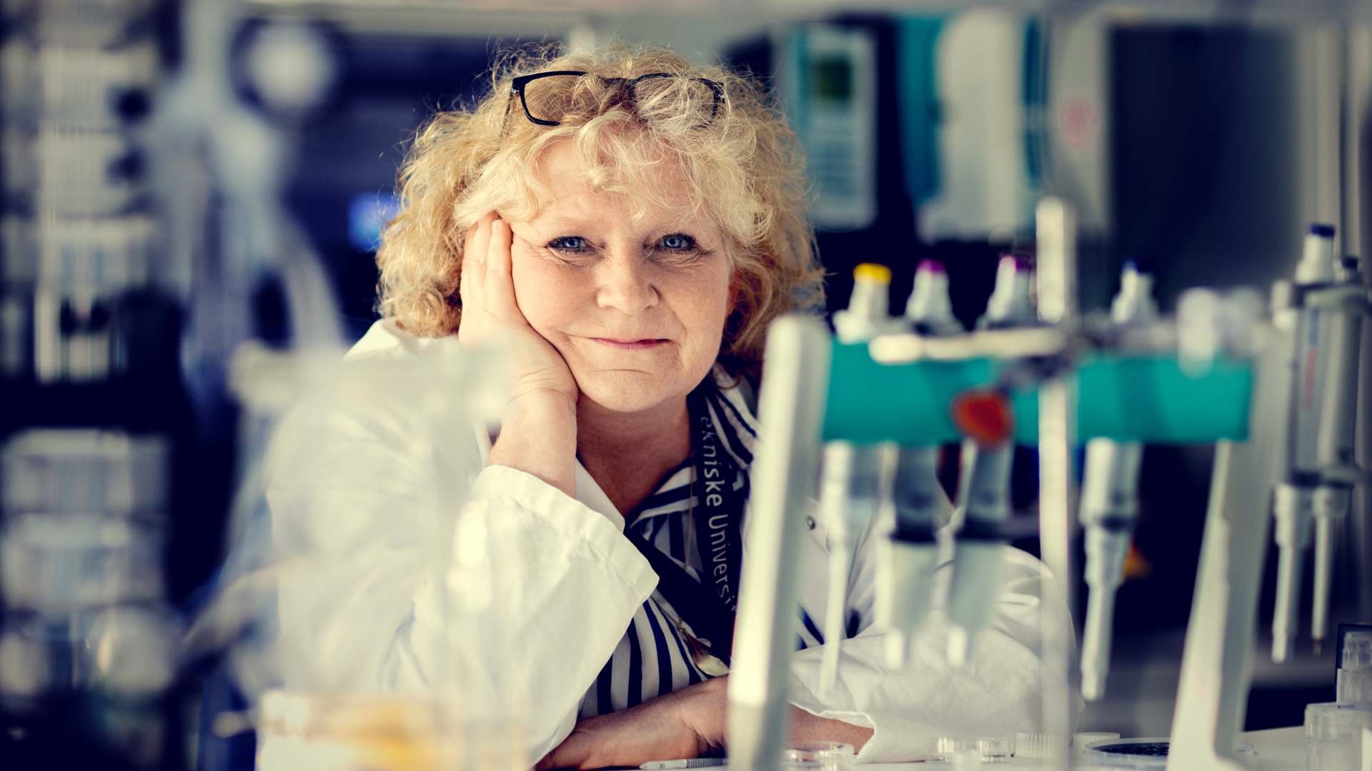 Jenny Emnéus er professor på DTU Sundhedsteknologi og i spidsen for at udvikle en hjernemodel.